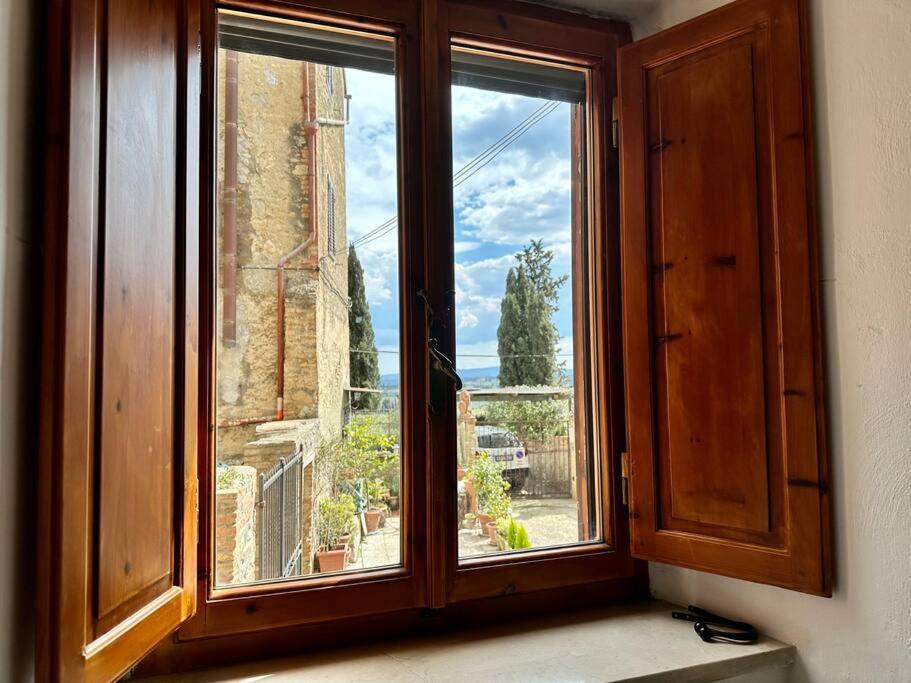 Lovely 2 Bedroom In San Gimignano Historic Center Eksteriør billede