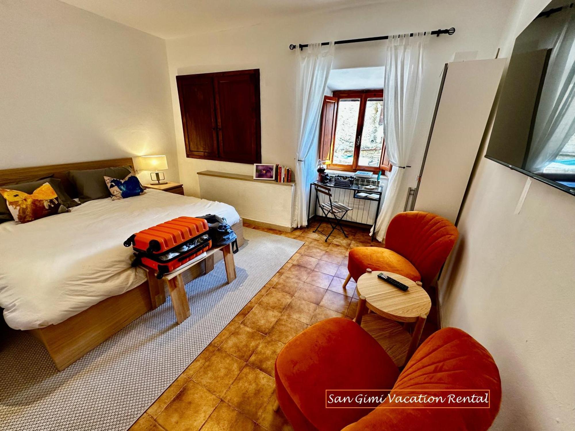 Lovely 2 Bedroom In San Gimignano Historic Center Eksteriør billede