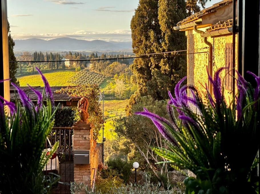 Lovely 2 Bedroom In San Gimignano Historic Center Eksteriør billede